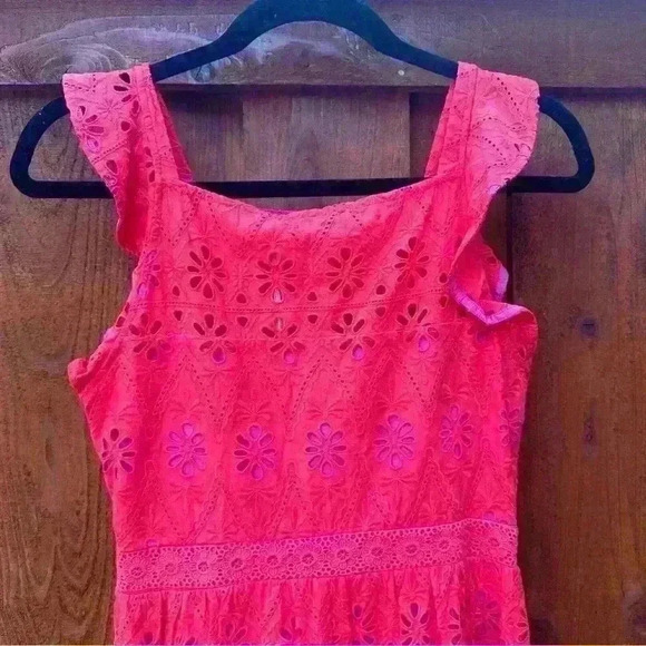 Vineyard Vines eyelet maxi dress - Picture 8 of 11